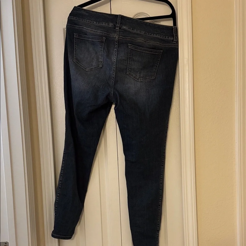 Torrid jegging Dark Wash Distressed Jeans - Blue